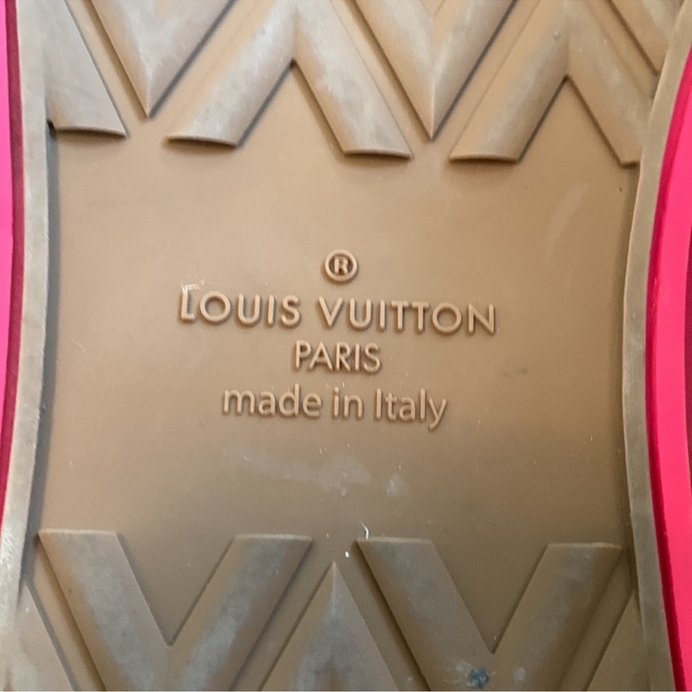 Louis Vuitton Trocadero Logo Denim Sneaker - Picture 10 of 10